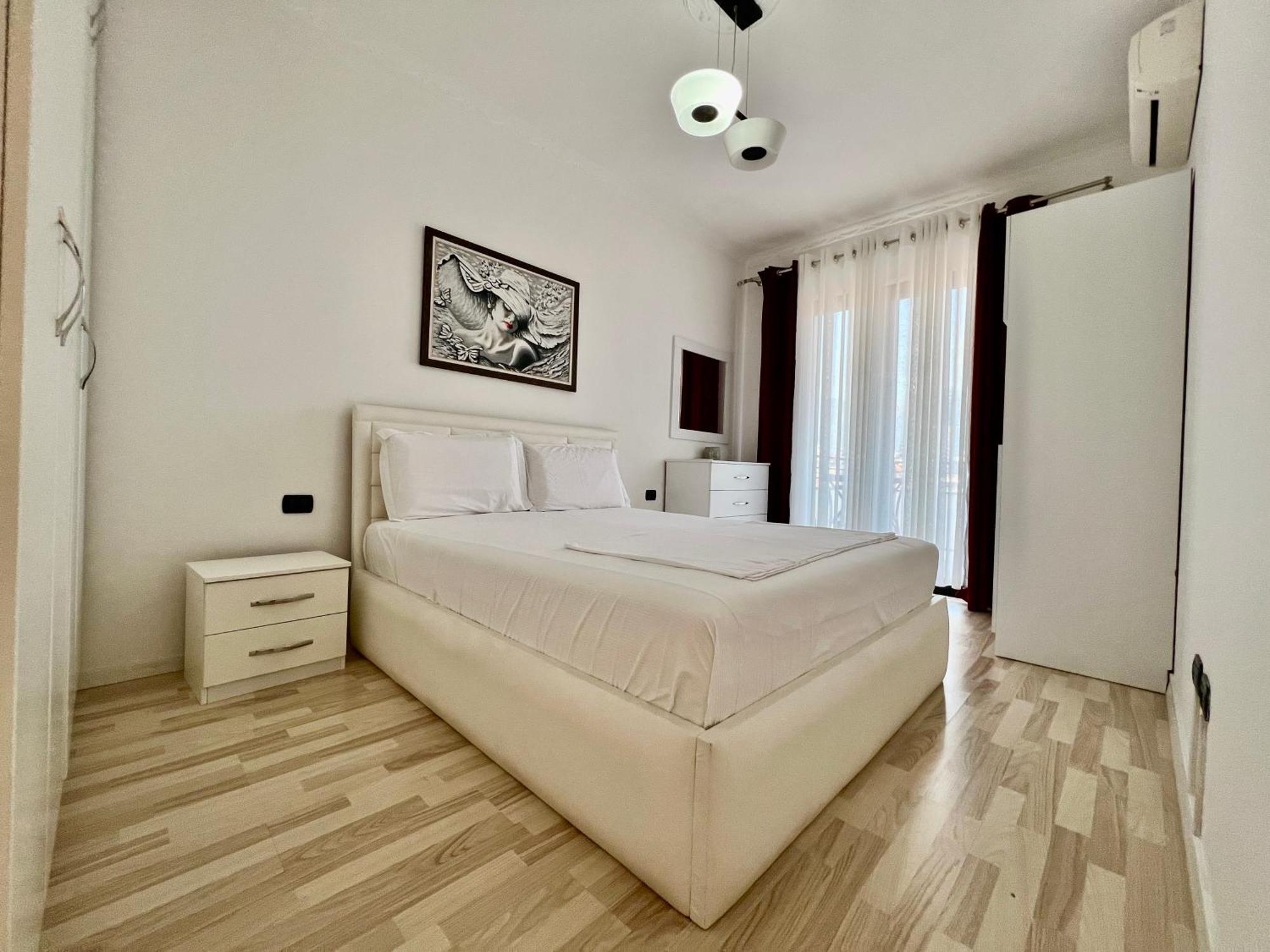 Downtown Grand Comfort Tirana Exterior photo