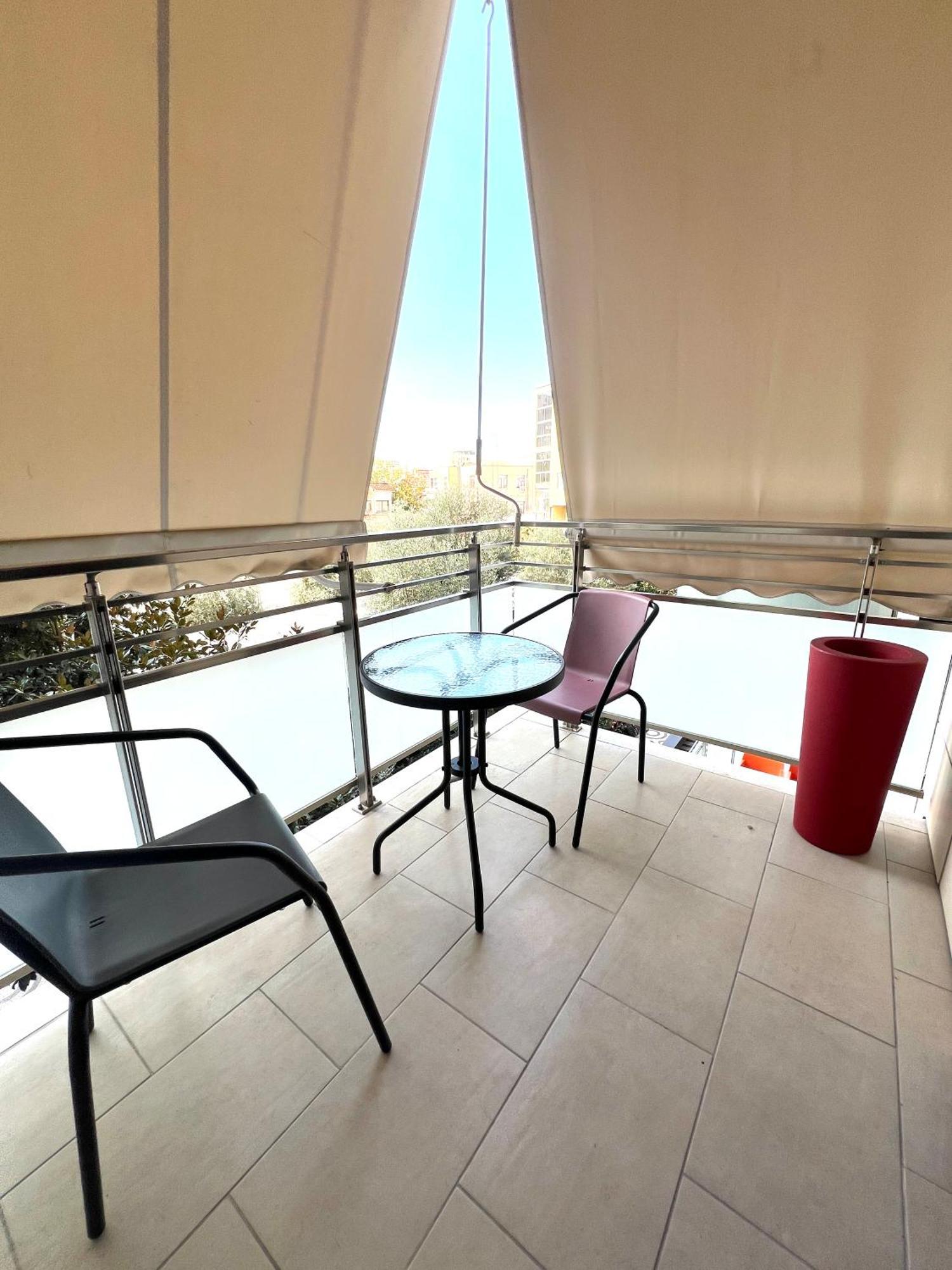 Downtown Grand Comfort Tirana Exterior photo